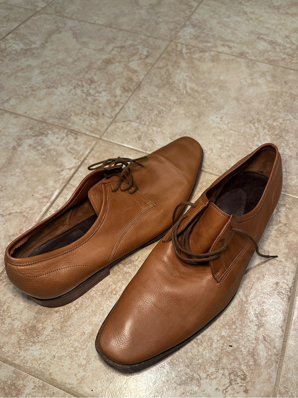 Bottega Veneta Men's Tan Leather Oxfords (size 43)